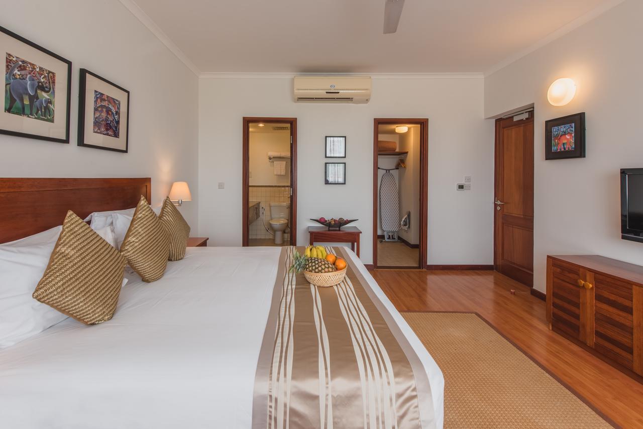 Sea Cliff Court Hotel & Luxury Apartments Дар-ес-Салам Екстер'єр фото