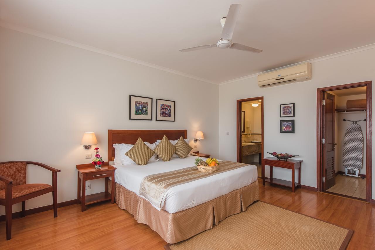 Sea Cliff Court Hotel & Luxury Apartments Дар-ес-Салам Екстер'єр фото