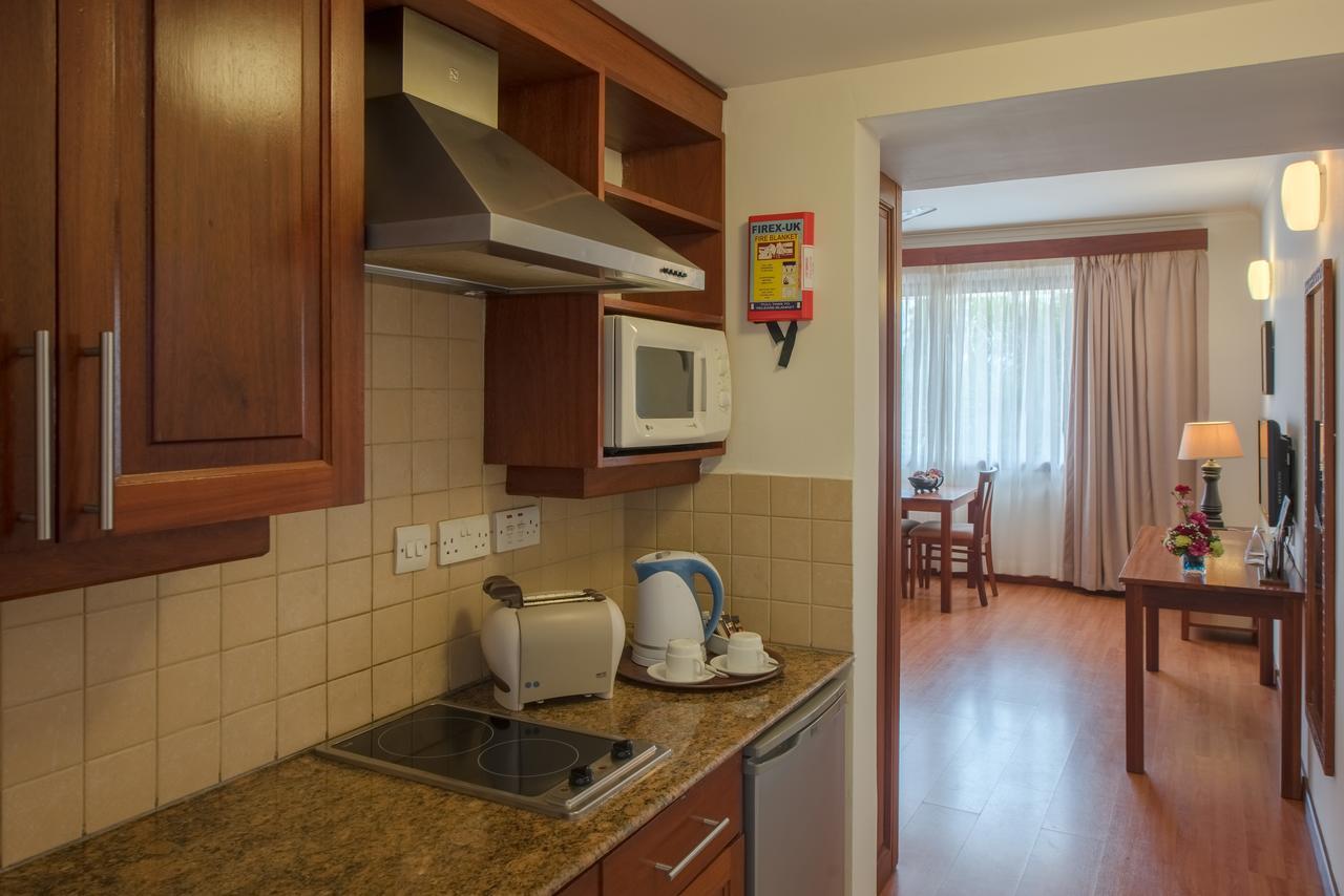 Sea Cliff Court Hotel & Luxury Apartments Дар-ес-Салам Екстер'єр фото