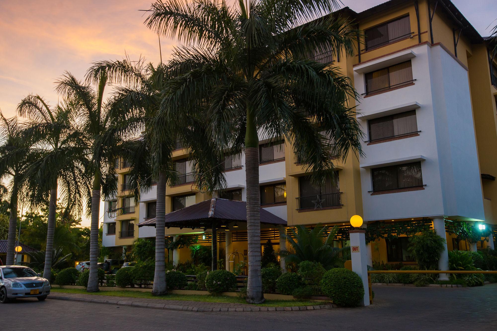 Sea Cliff Court Hotel & Luxury Apartments Дар-ес-Салам Екстер'єр фото